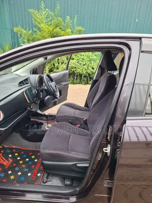 Toyota Vitz 2013 Brown