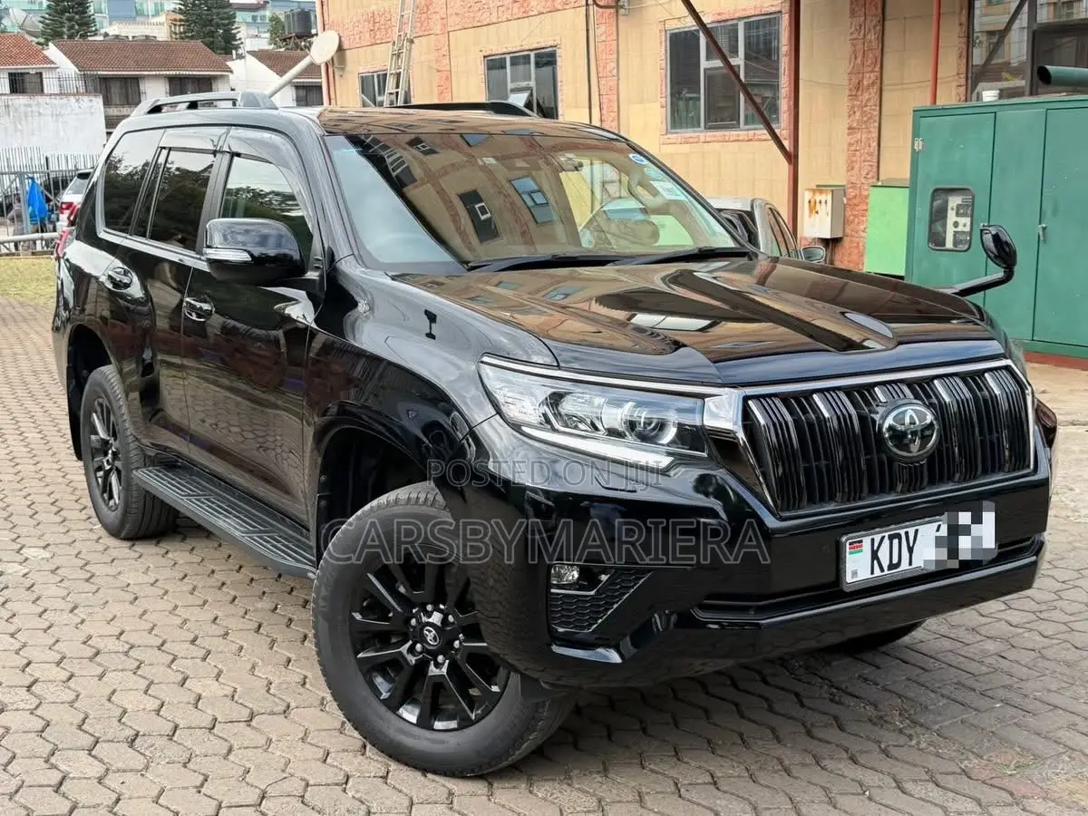 Toyota Land Cruiser Prado 2.7 2021 Black