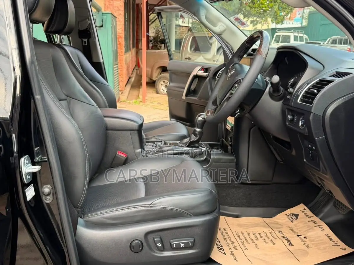 Toyota Land Cruiser Prado 2.7 2021 Black