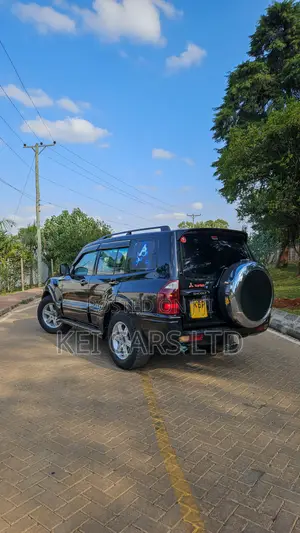 Mitsubishi Shogun 2004 Black