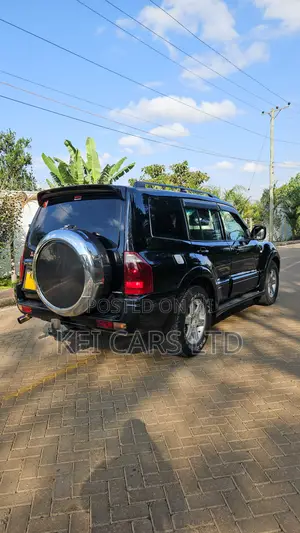 Mitsubishi Shogun 2004 Black