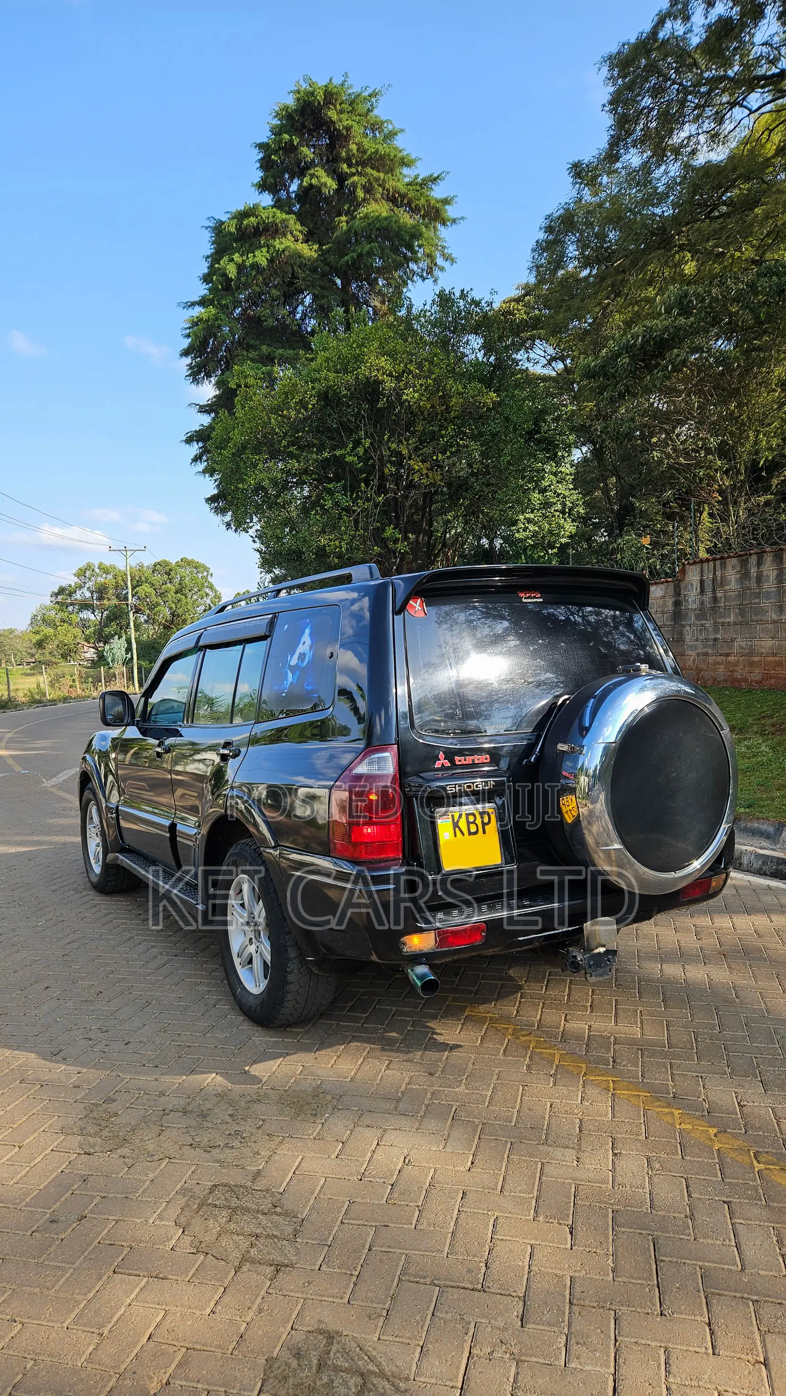 Mitsubishi Shogun 2004 Black