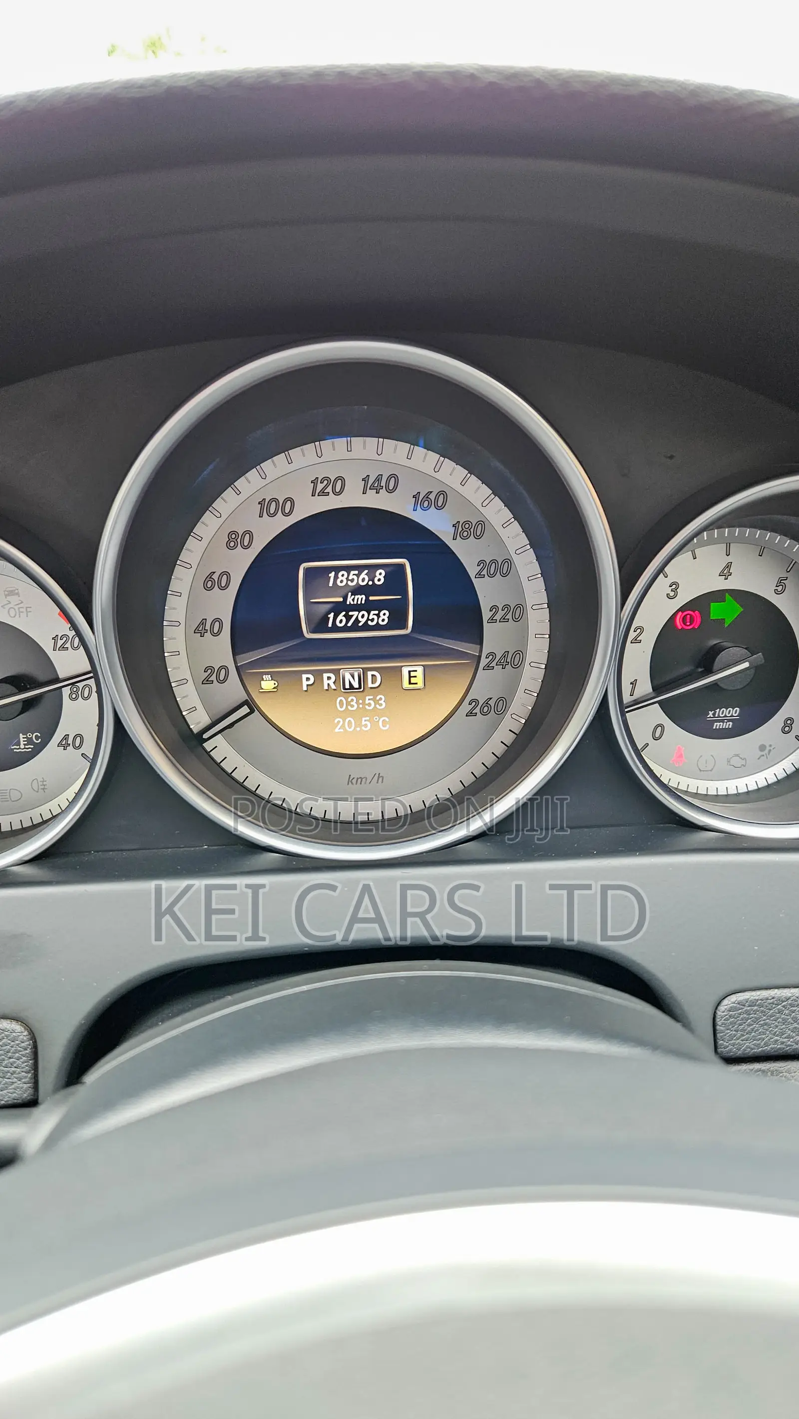 Mercedes-Benz C200 2011 Black