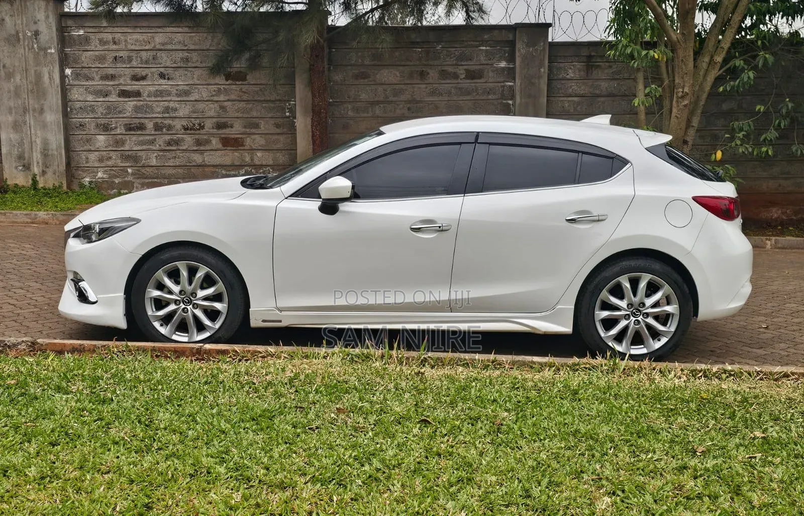 Mazda Axela 2016 Pearl