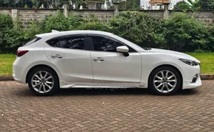 Mazda Axela 2016 Pearl