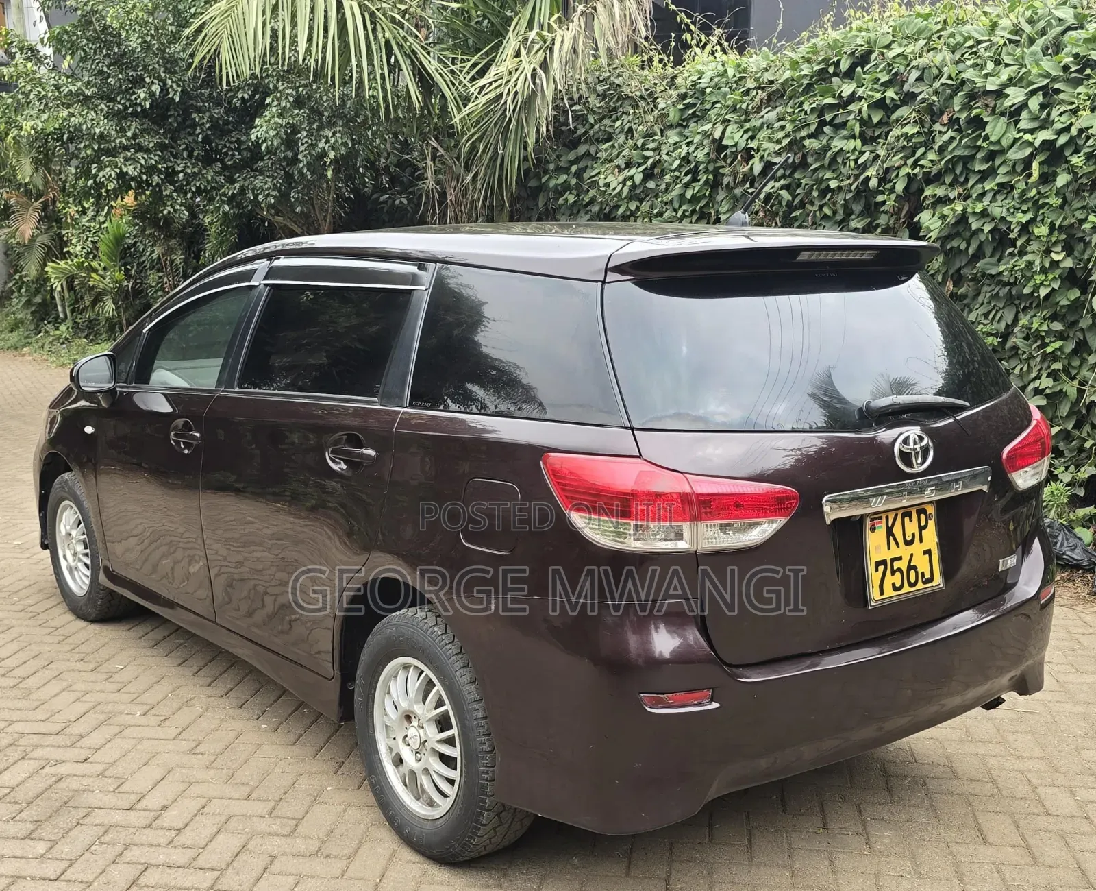 Toyota Wish 2010 Maroon
