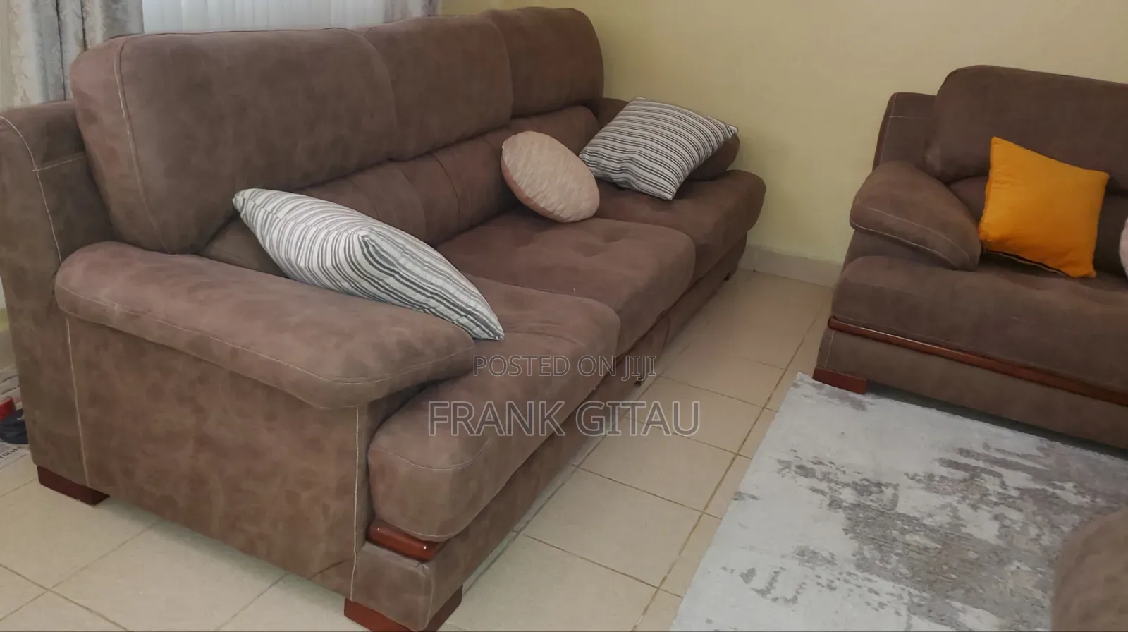 Selling My Sofa Sets