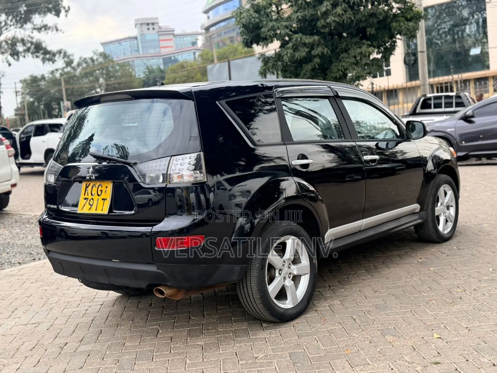 Mitsubishi Outlander 2010 Black