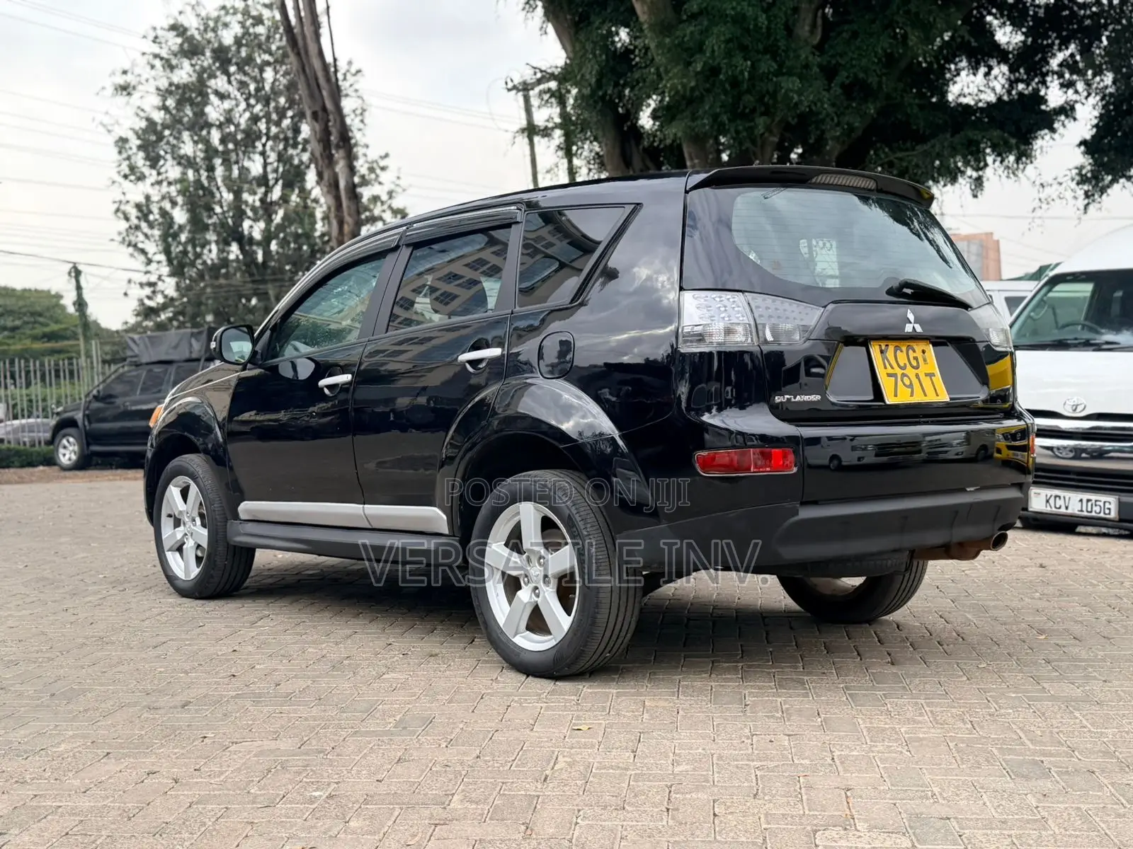 Mitsubishi Outlander 2010 Black