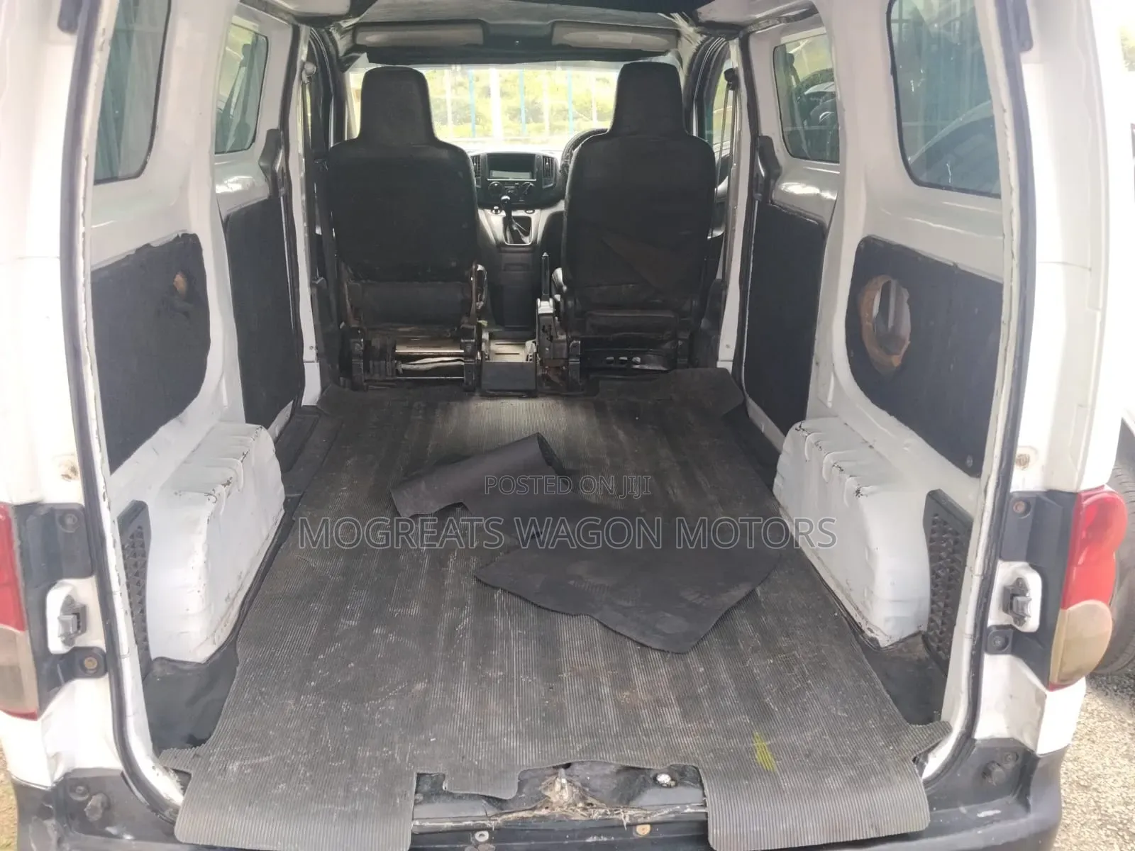 Nissan NV200 2012 White