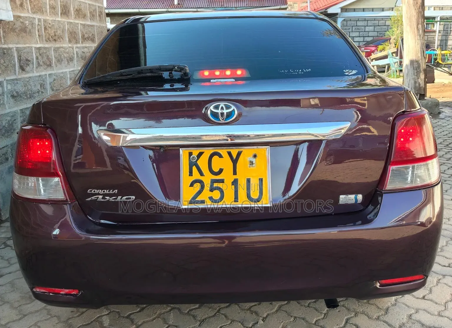 Toyota Axio 2015 Maroon
