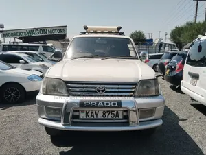 Toyota Land Cruiser Prado 2000 White