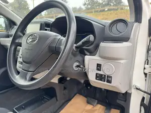 Daihatsu Mira 2018