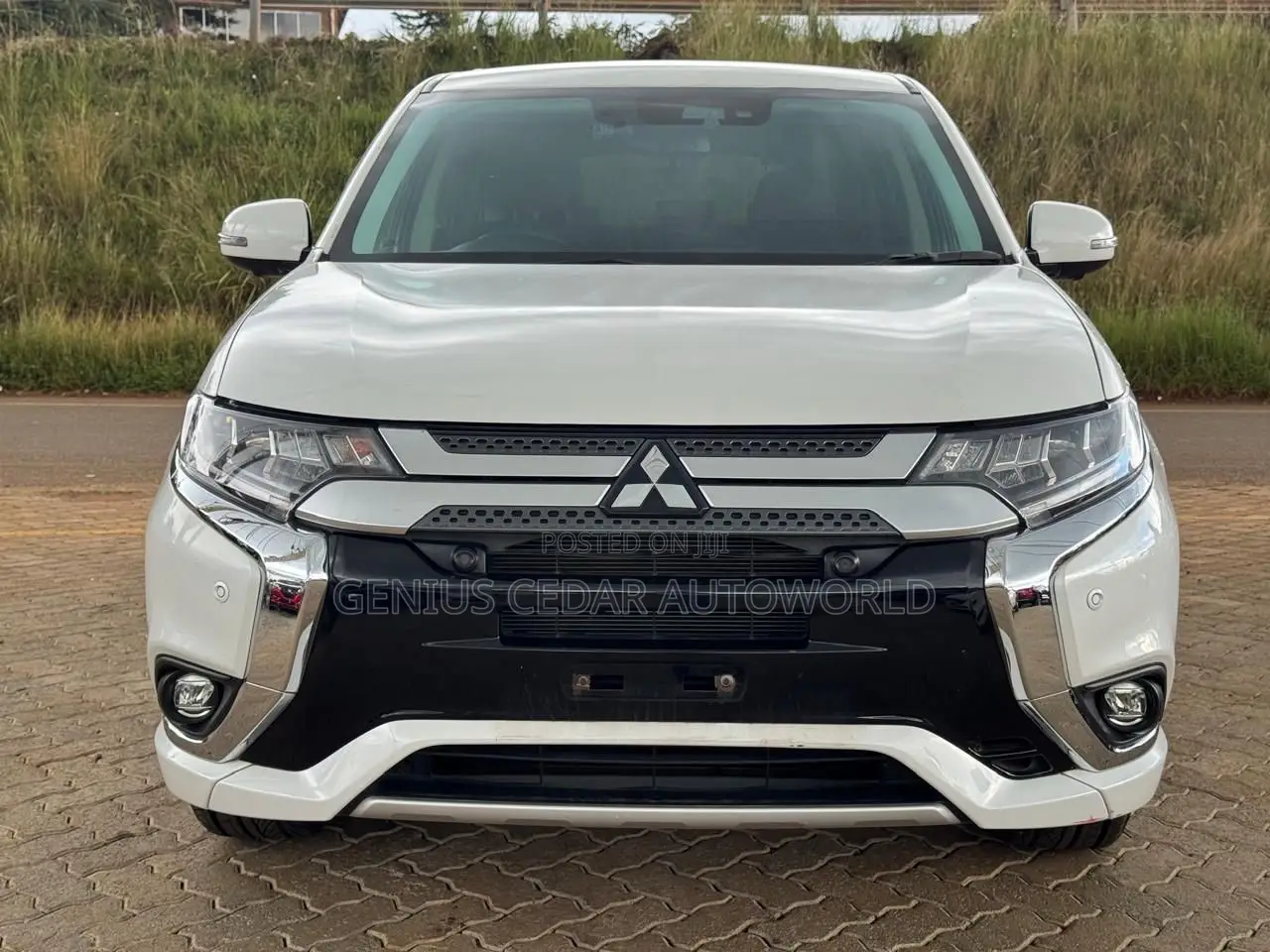 Mitsubishi Outlander 2020