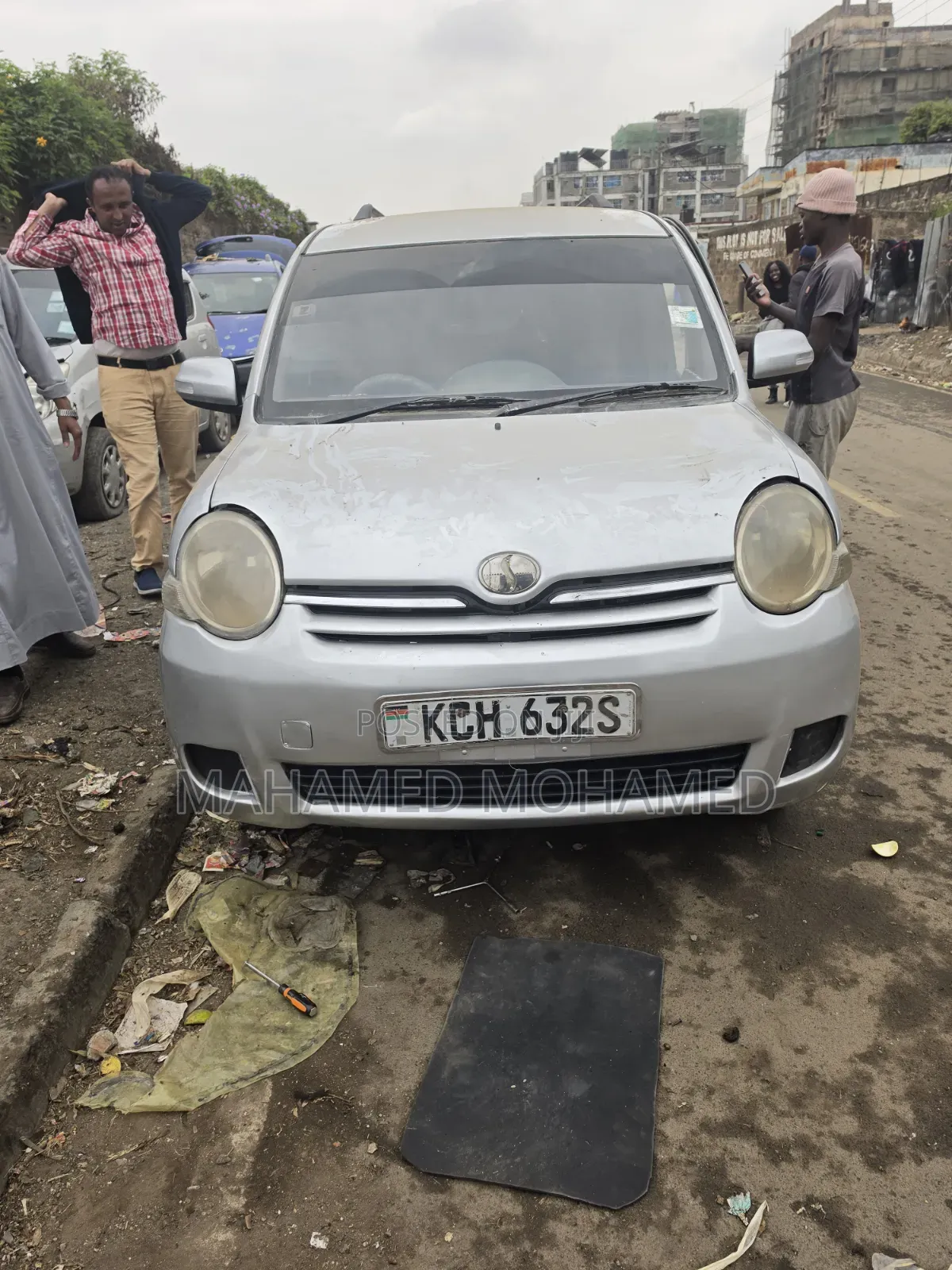 Toyota Sienta 2009 Silver