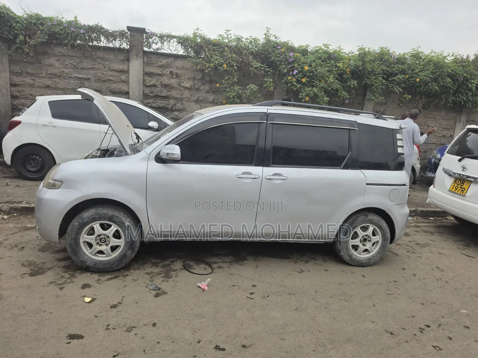 Toyota Sienta 2009 Silver