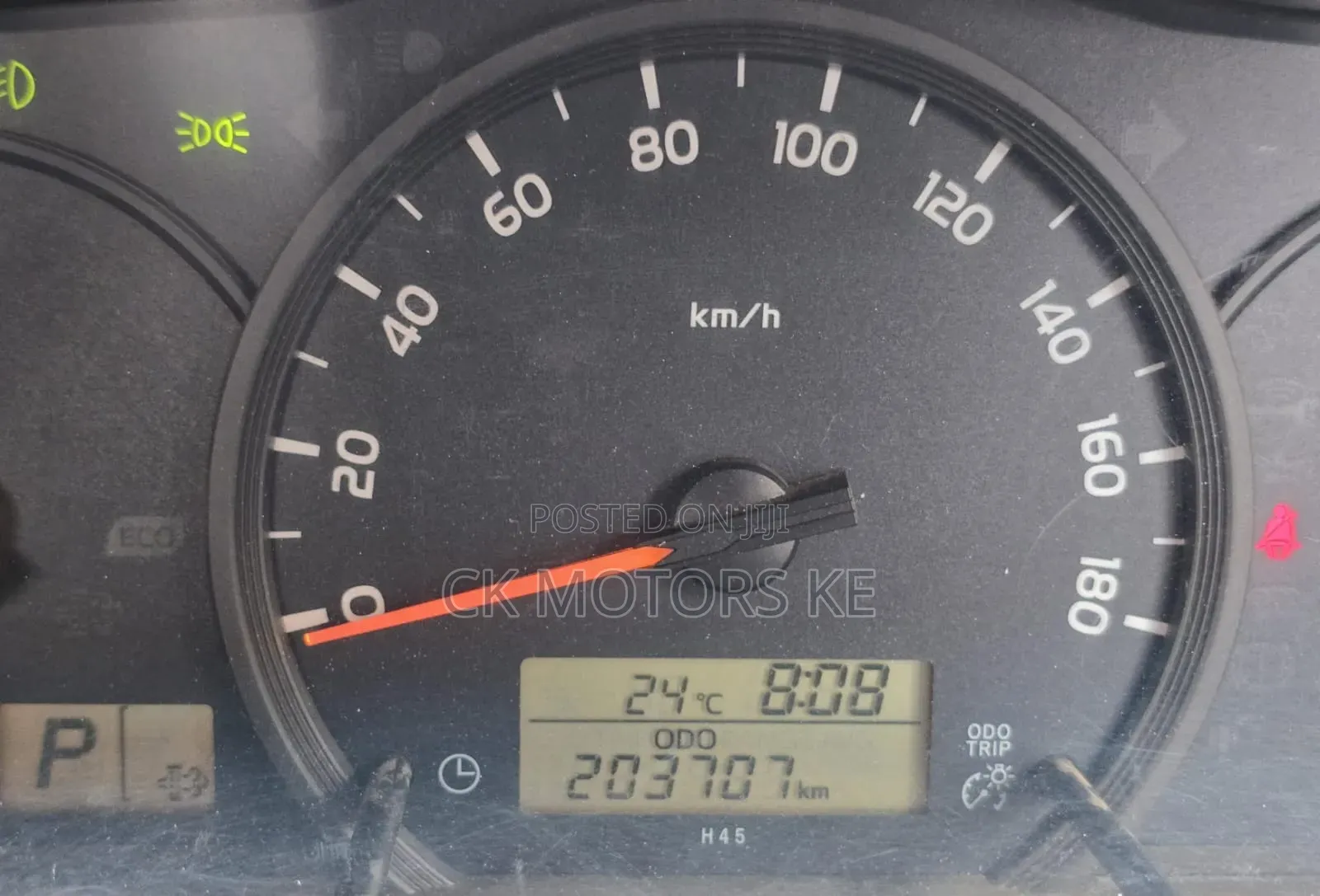 Toyota HiAce 2016 Silver