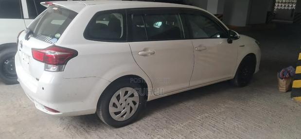 Toyota Fielder Hybrid 2019 - thumbnail 3