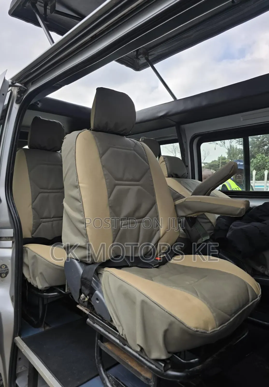Toyota HiAce 2016 Silver