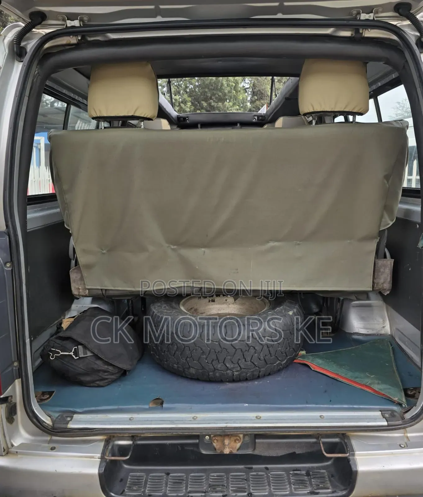 Toyota HiAce 2016 Silver