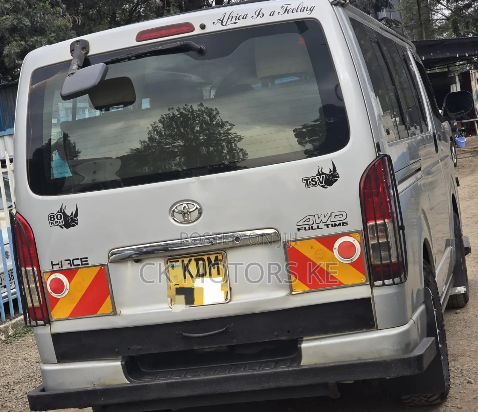 Toyota HiAce 2016 Silver