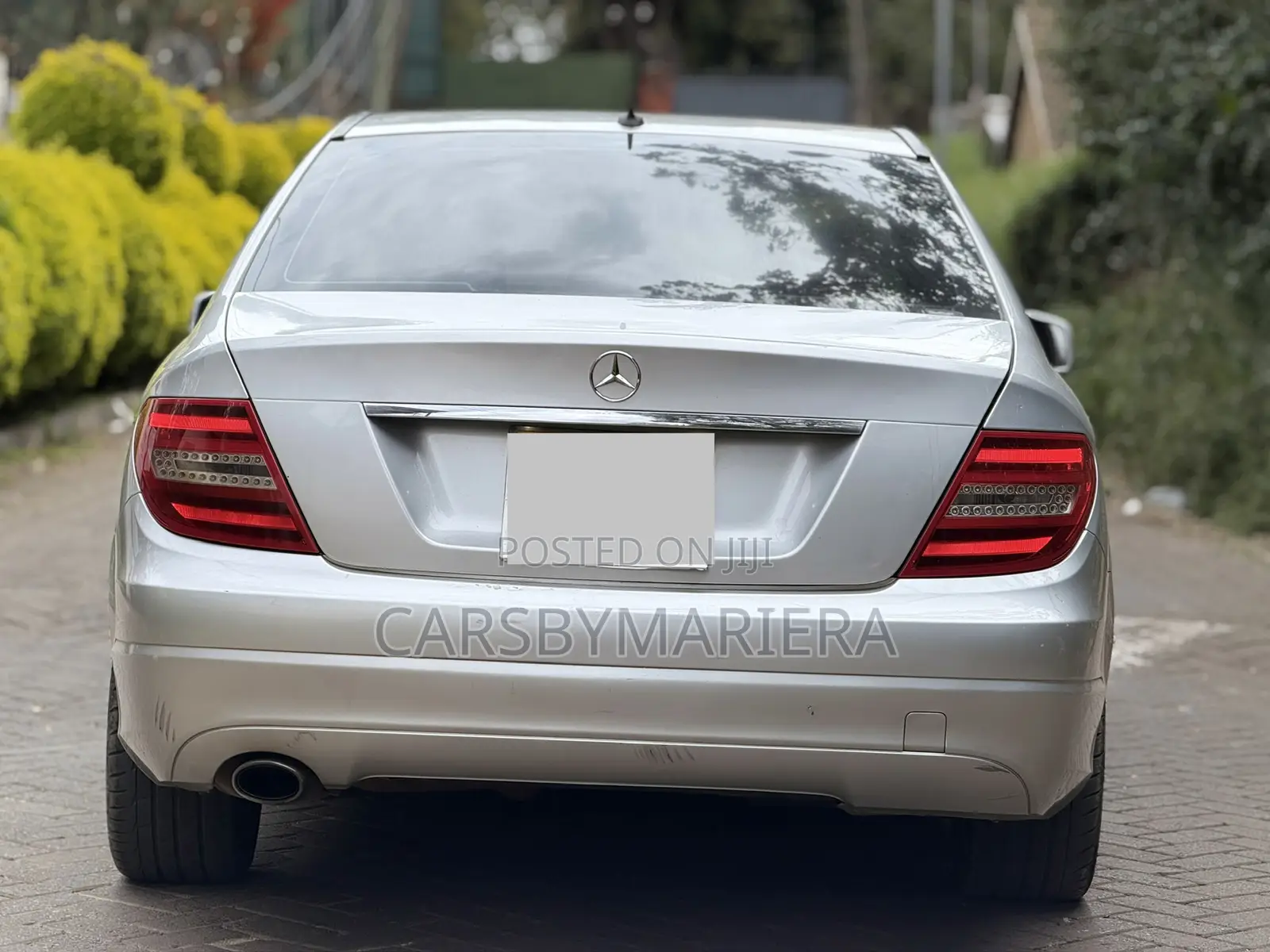 Mercedes-Benz C200 2011 Silver