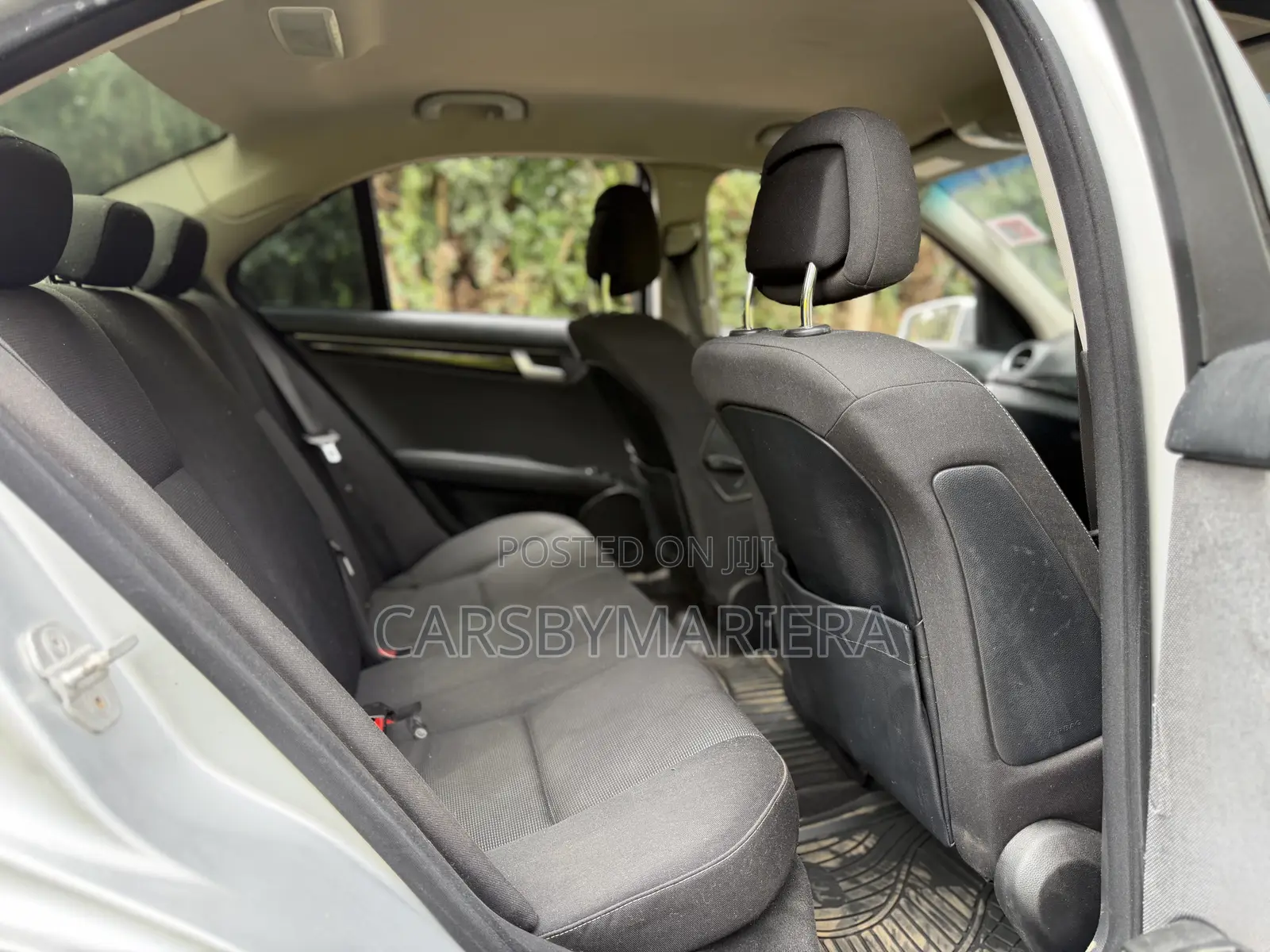 Mercedes-Benz C200 2011 Silver