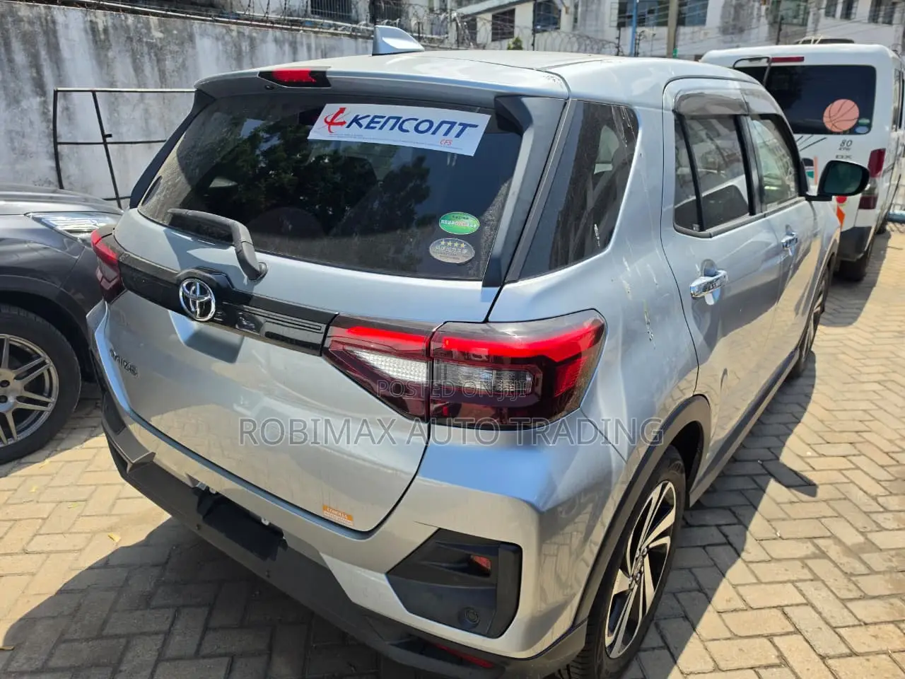 Toyota Raize 2020 Silver