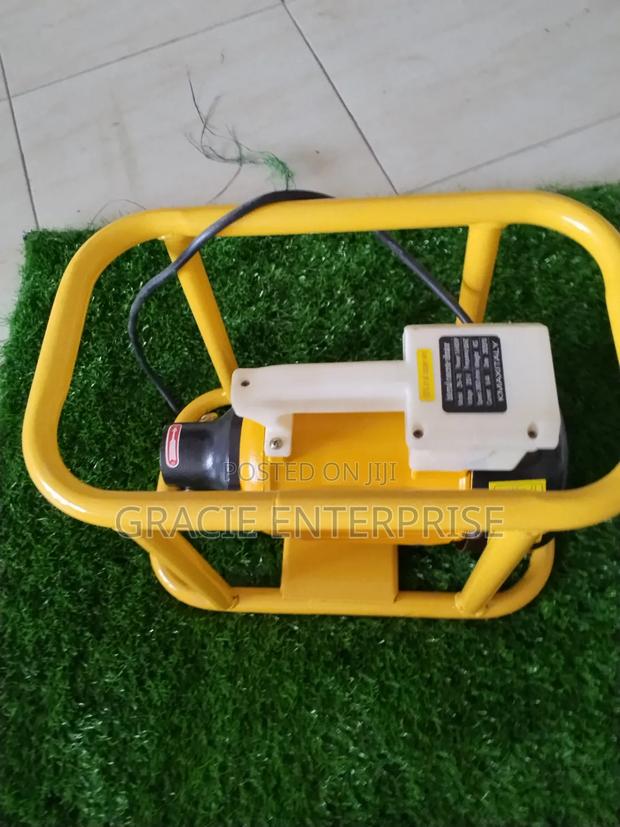 Portable Electric Concrete Vibrator