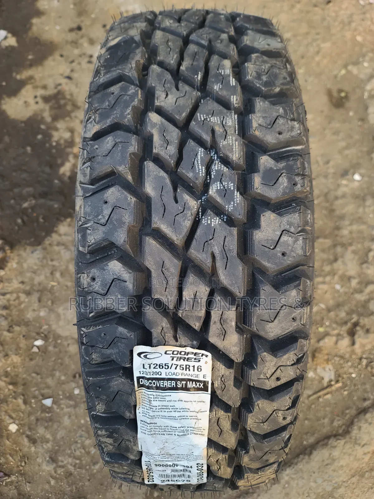 265 /75 R16 Cooper Tires Discovery S/T Maxx All-Terrain
