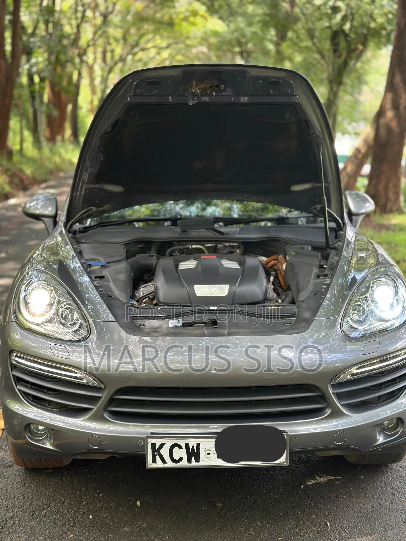 Porsche Cayenne S Hybrid 2013 Gray