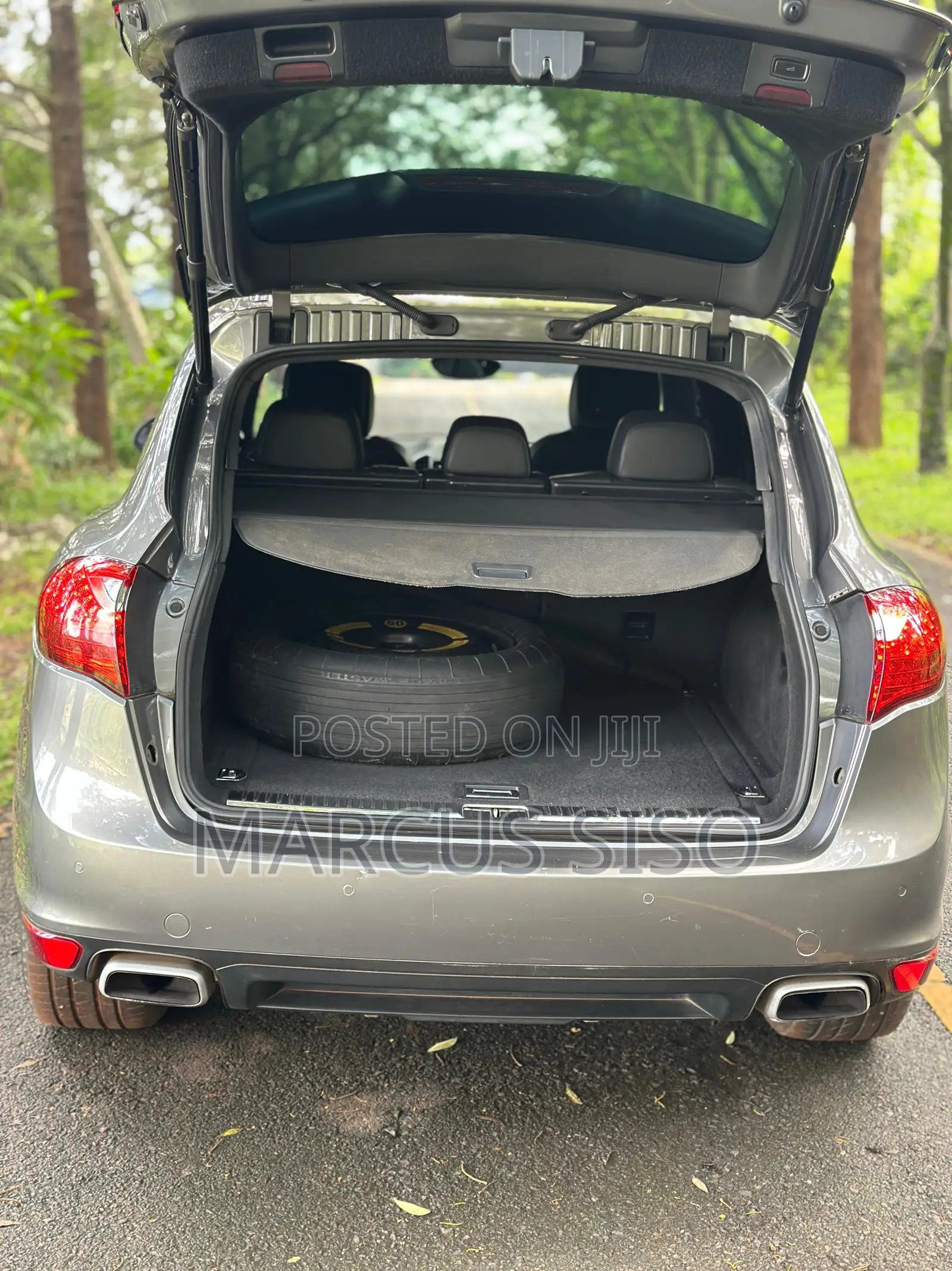 Porsche Cayenne S Hybrid 2013 Gray
