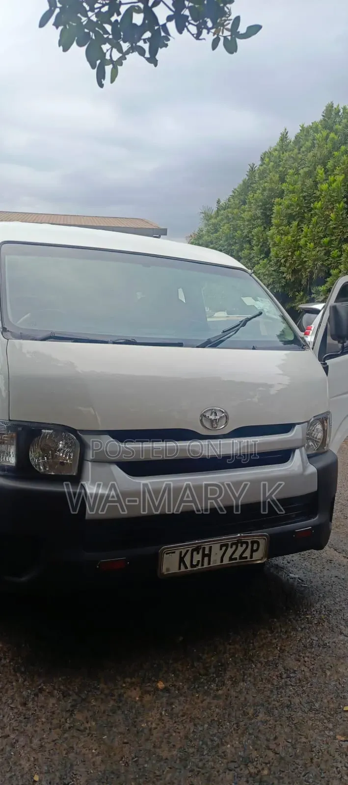 Toyota HiAce 2007 White