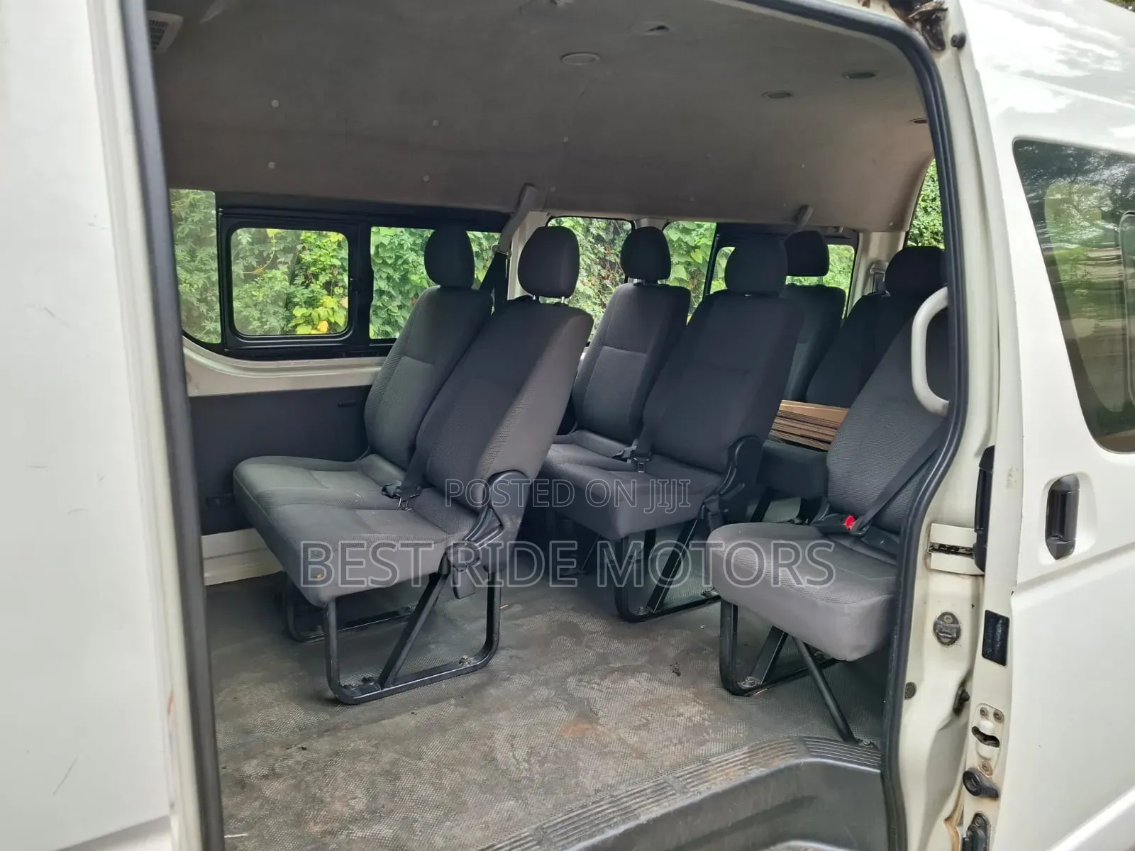 Toyota Grand HiAce 2015 White