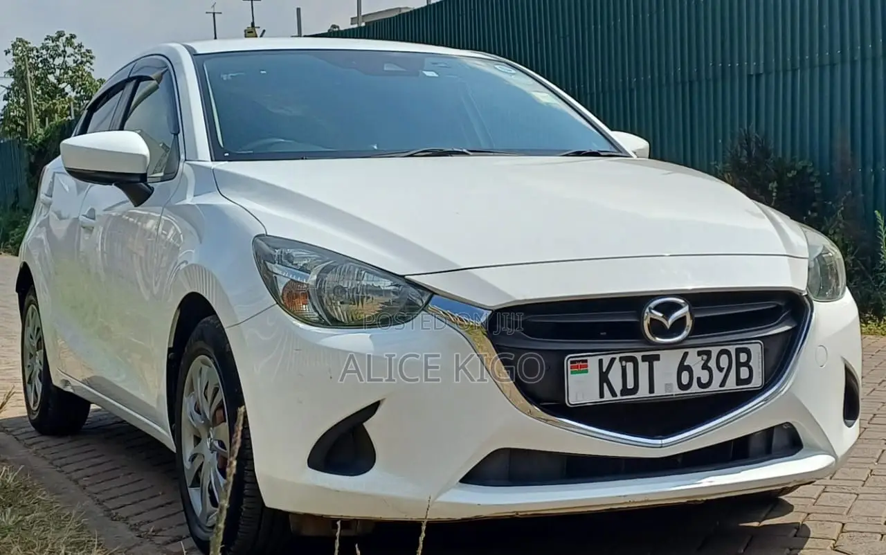 Mazda Demio 2018 White