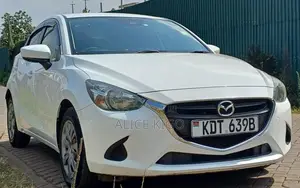 Mazda Demio 2018 White