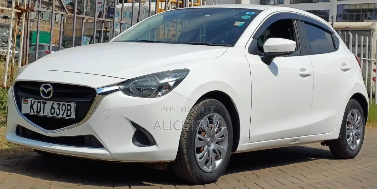 Mazda Demio 2018 White