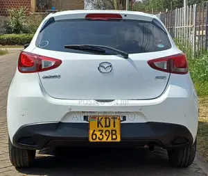 Mazda Demio 2018 White