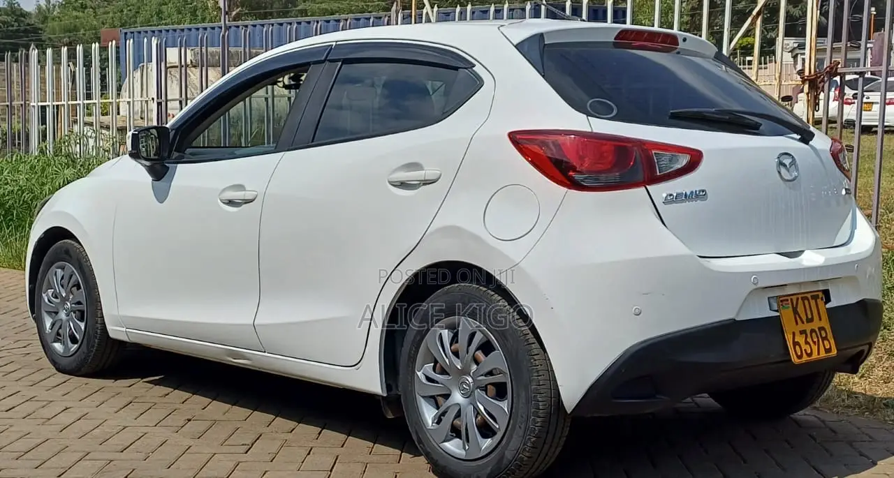 Mazda Demio 2018 White
