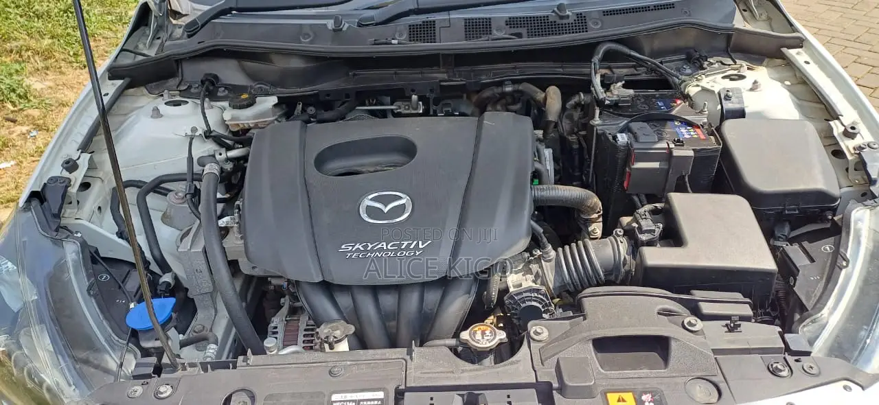 Mazda Demio 2018 White