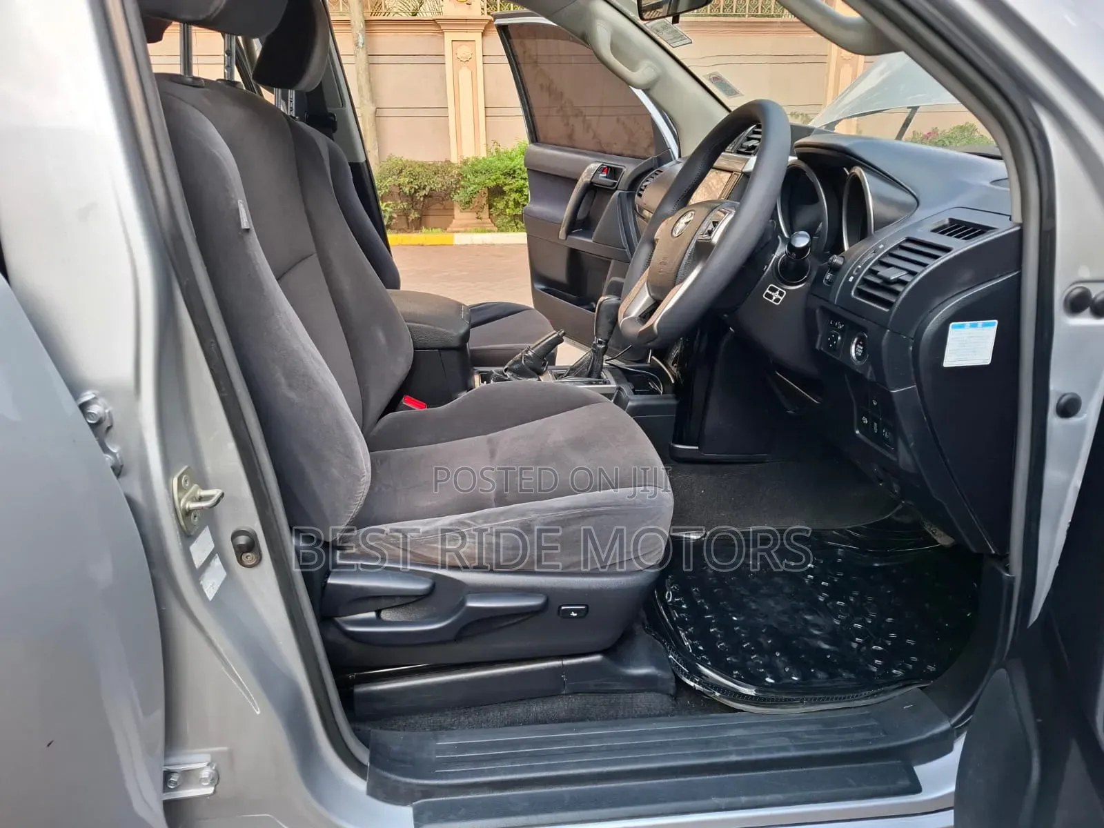 Toyota Land Cruiser Prado 3.0 D-4D (190 Hp) 2014 Silver