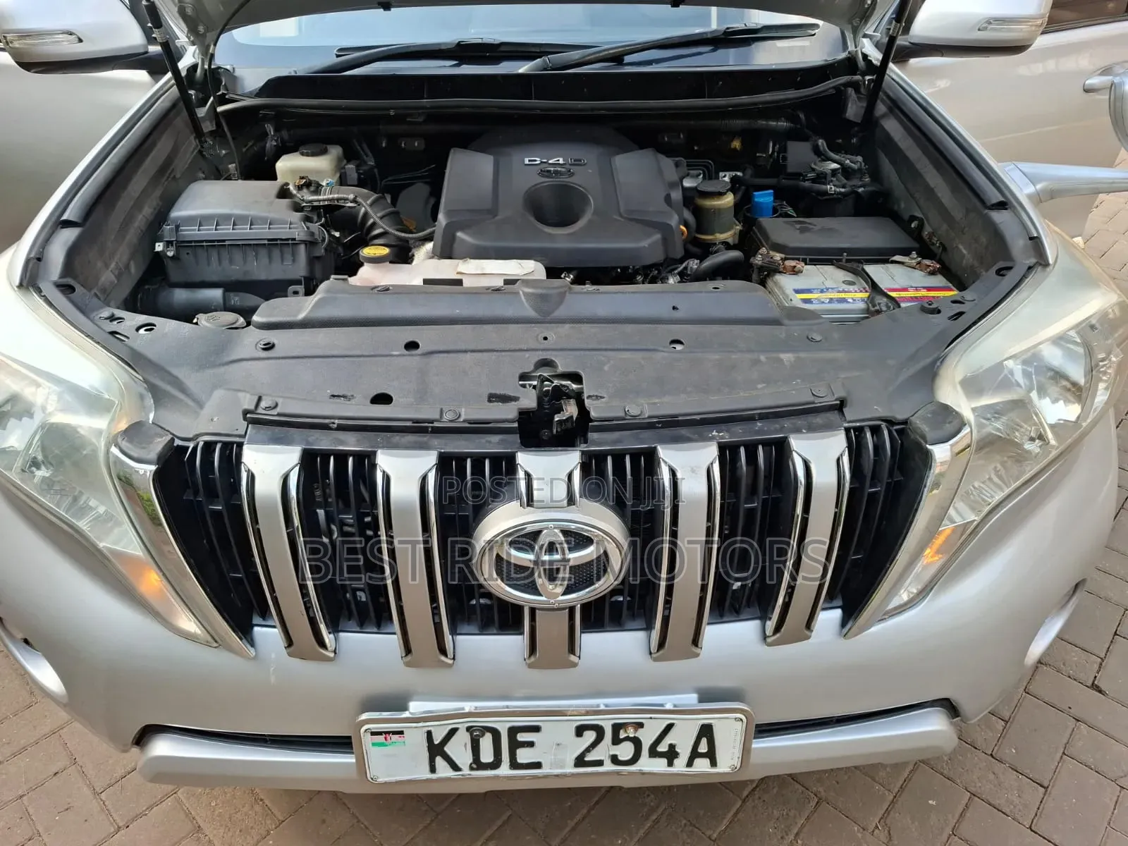 Toyota Land Cruiser Prado 3.0 D-4D (190 Hp) 2014 Silver