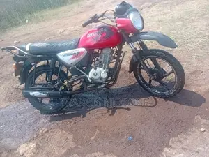 Bajaj Boxer 2021 Orange