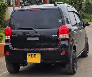 Toyota Porte 2014 Black