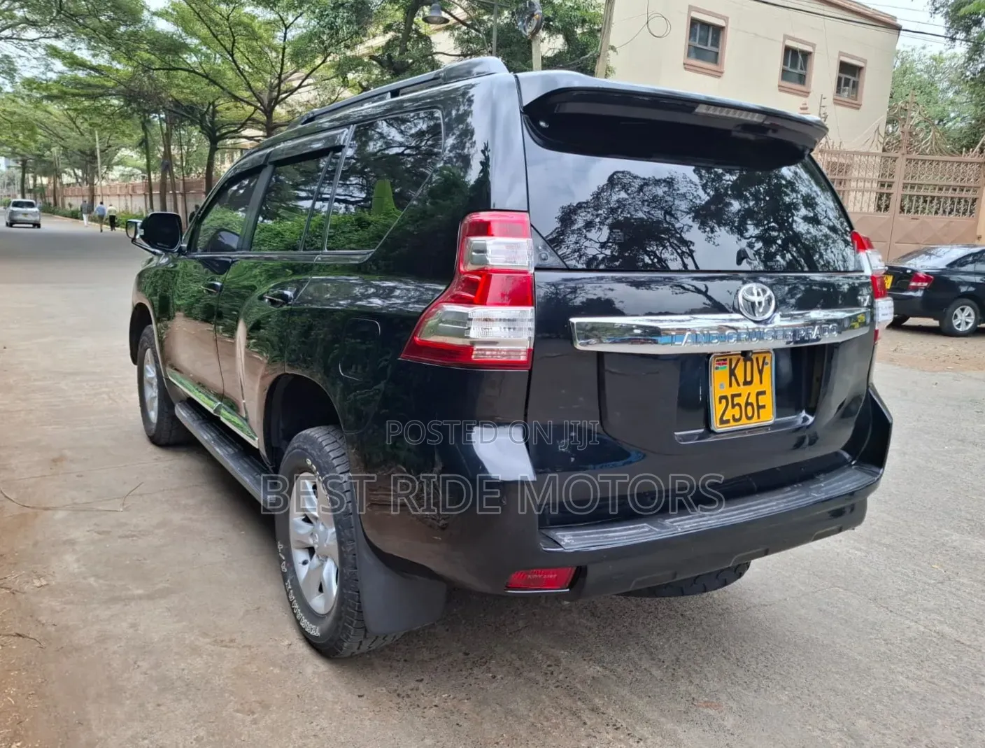 Toyota Land Cruiser Prado 2.7 i 2011 Black