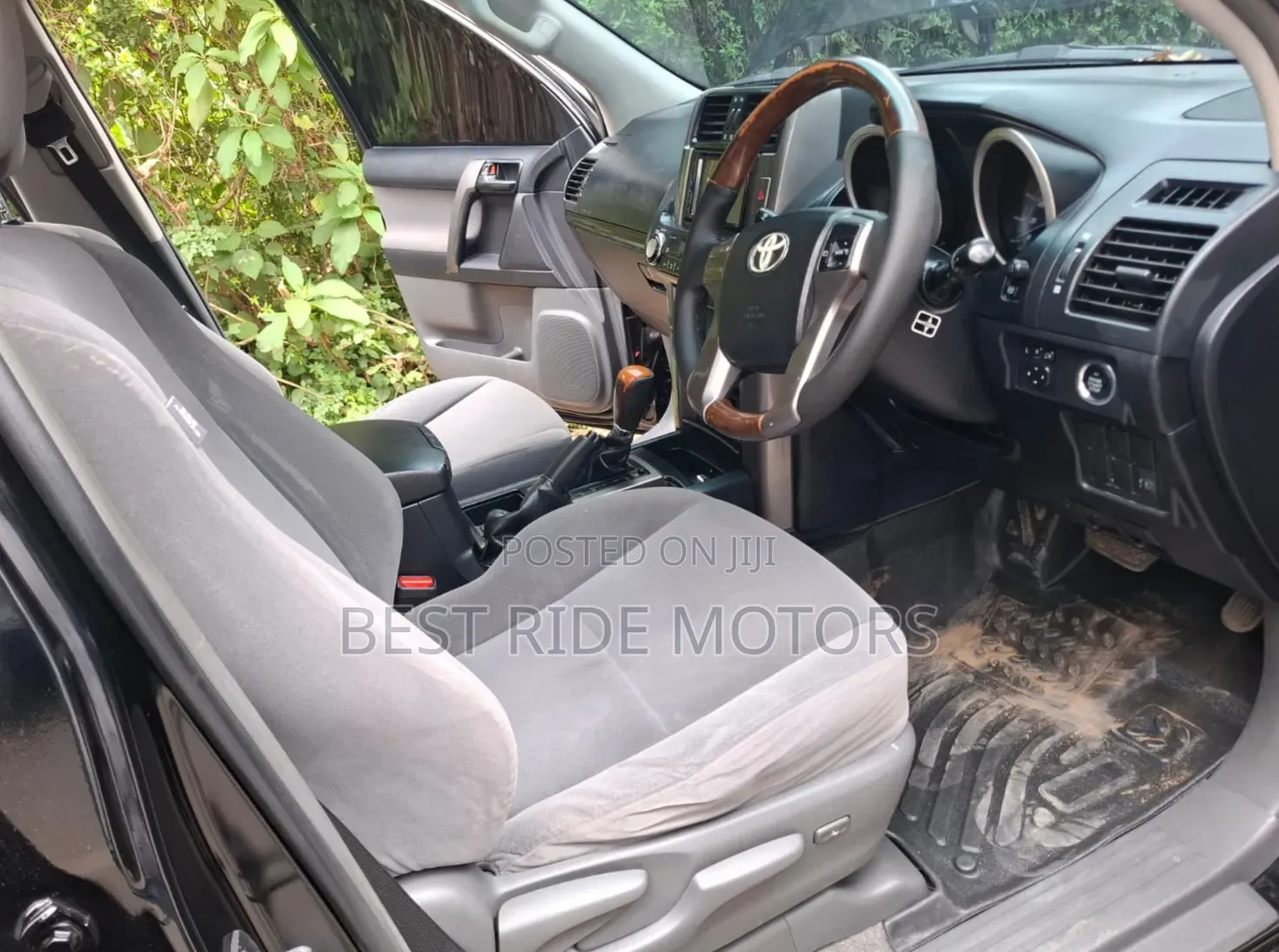 Toyota Land Cruiser Prado 2.7 i 2011 Black
