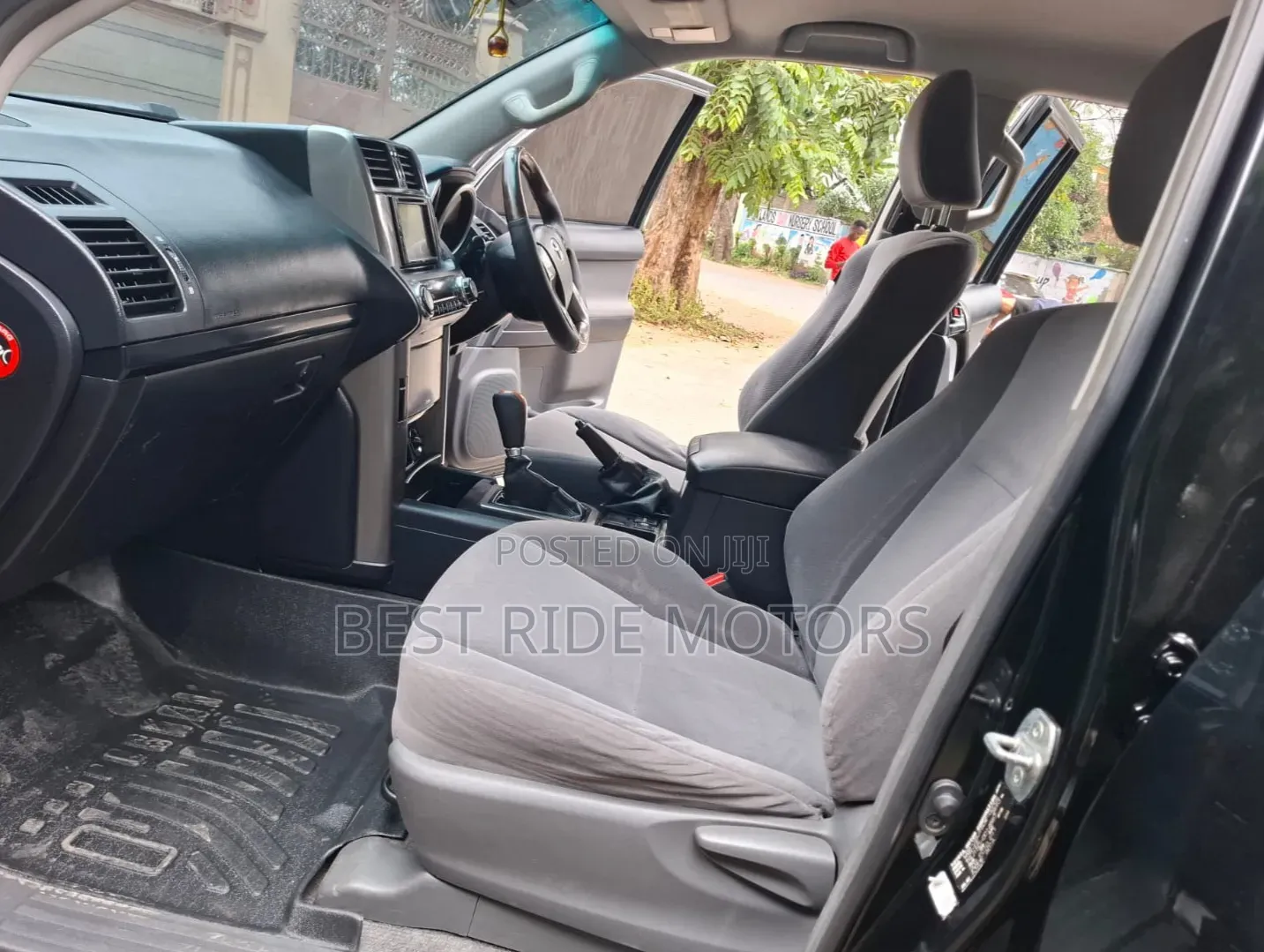 Toyota Land Cruiser Prado 2.7 i 2011 Black