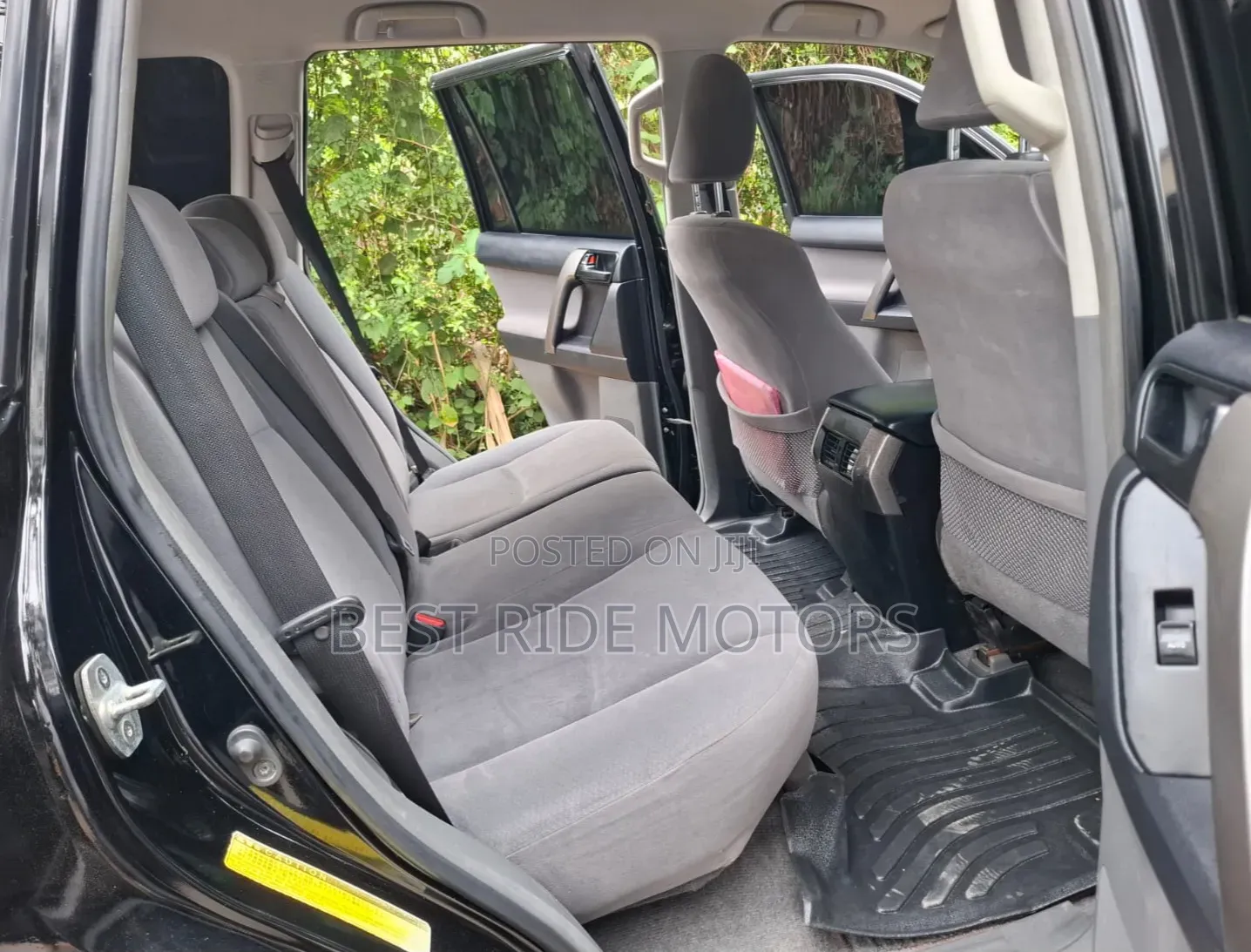 Toyota Land Cruiser Prado 2.7 i 2011 Black