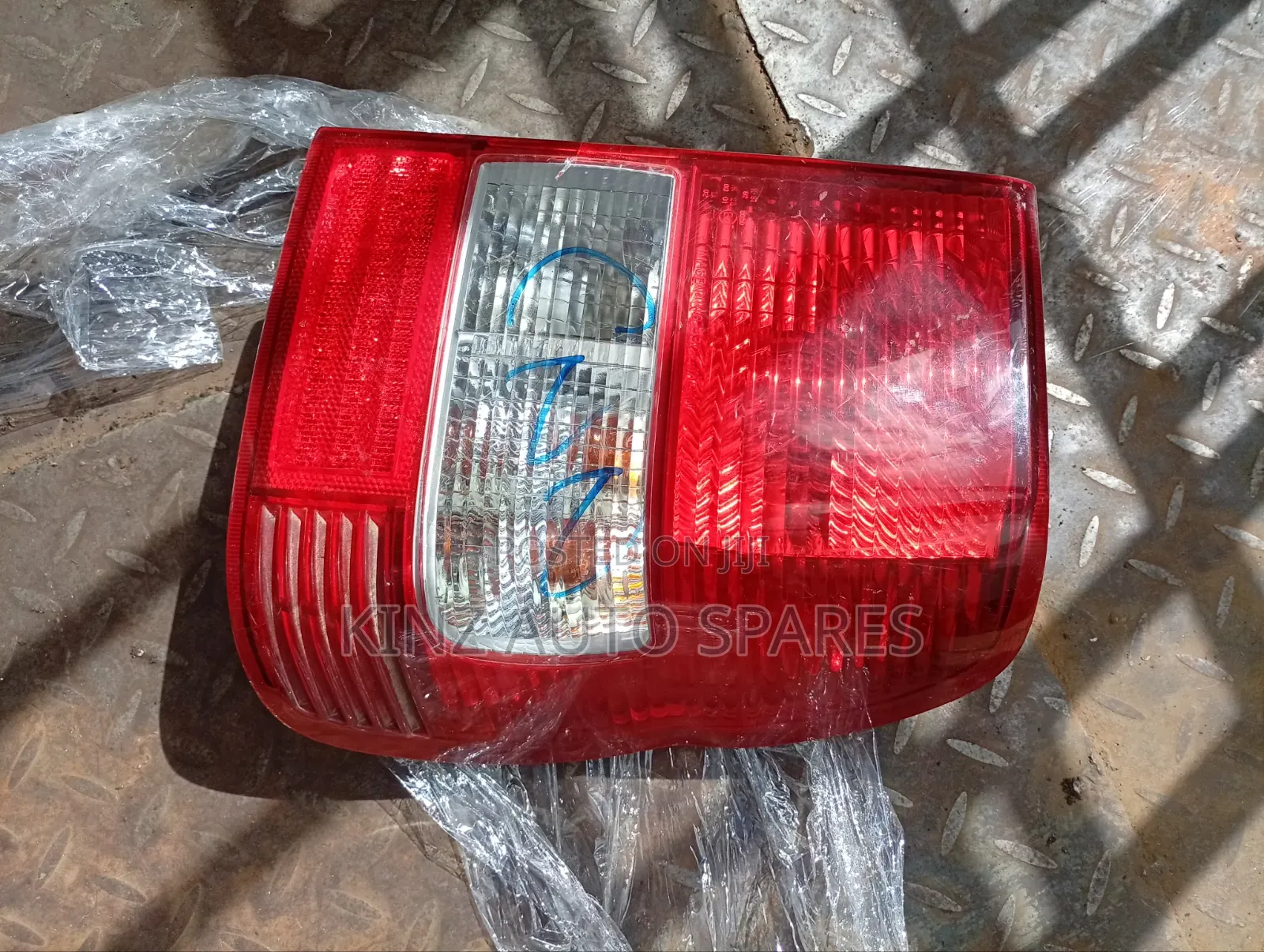 Toyota Io 1998 Model Available