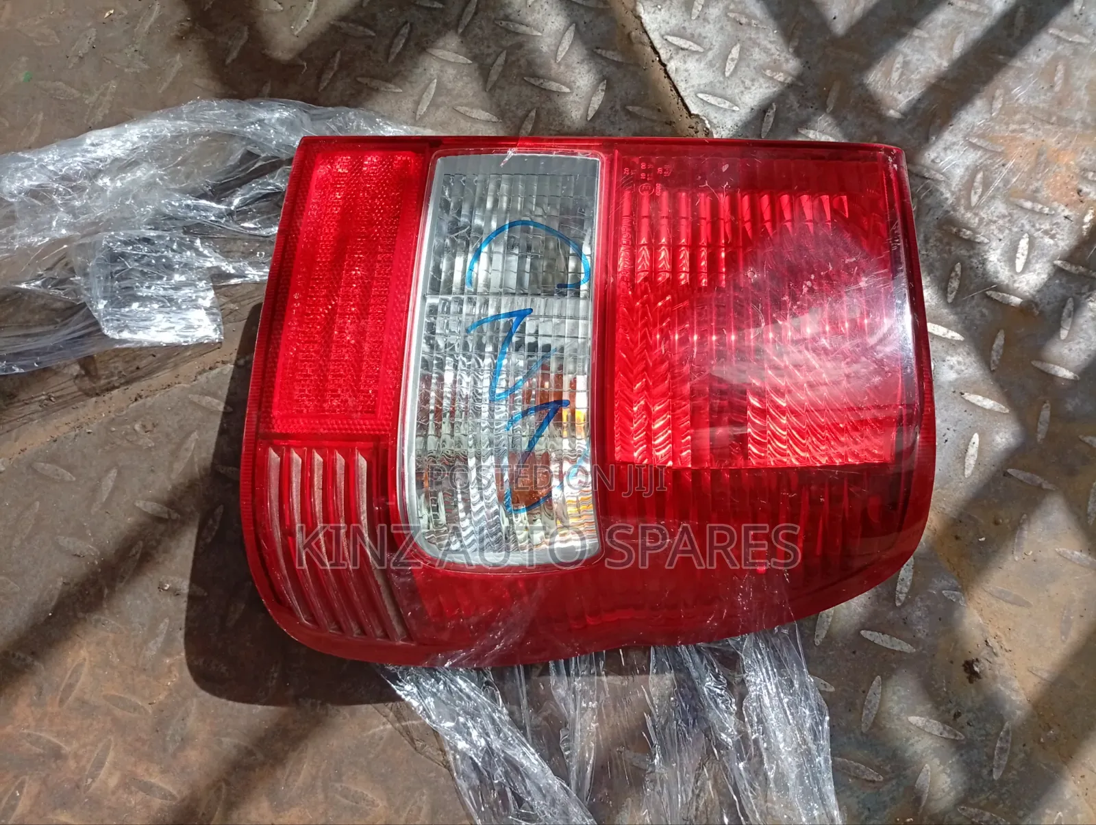 Toyota Io 1998 Model Available